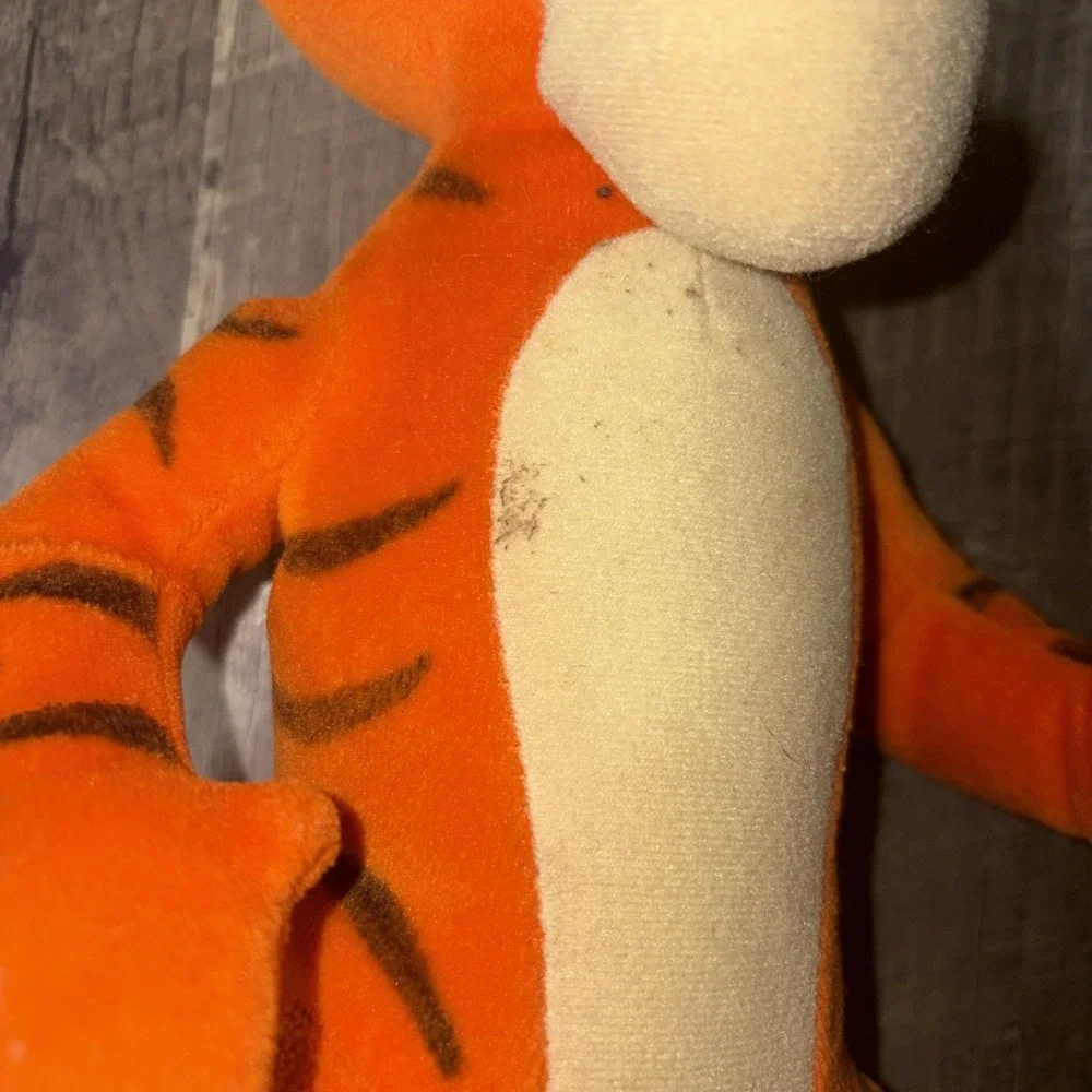 Fisher Price Tigger Disney Plush Winnie the Pooh 10